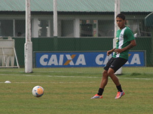 Treino Coritiba (18/03): Imagens meia Dudu Figueiredo