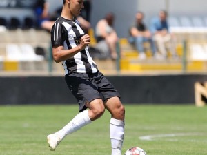 Pedro Casagrande assina com o Portimonense-POR